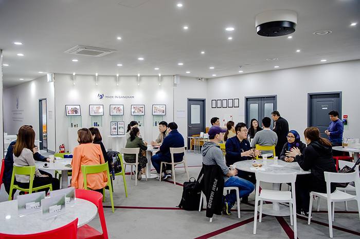 강남구(구청장 정순균)가 제2기 지역사회와 함께 하는 결혼이야기 참여자를 모집한다.