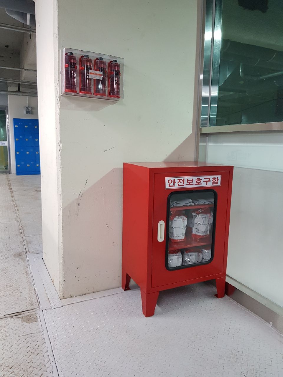 강남구립 재활용품 선별장인 강남환경자원센터(이하 자원센터)가 화재복구와 성능개선 공사를 마치고 약 2년 만인 8월 1일 재가동 된다. 구는 지난 2017년 9월 자원센터에 발생한 화재로 복구를 위해 80억원의 예산을 투입했고 첨단장비 도입 등으로 새롭게 단장했다.