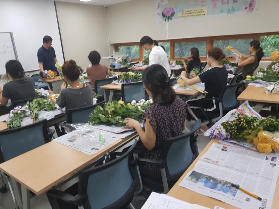 못골 마을학교 제 1회는 부모코칭 talk talk이라는 이름으로, 육아에 대한 고민을 나누고 서로 배우는 시간이었다.