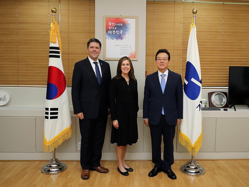 정순균 강남구청장과 마틴 조지아주 상원의원