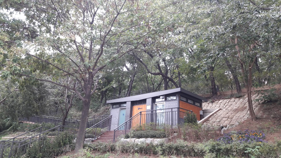 화장실, 족구장, 전망대 등 신규 설치로 주민 편의 증진 및 쾌적한 하천 환경 유지