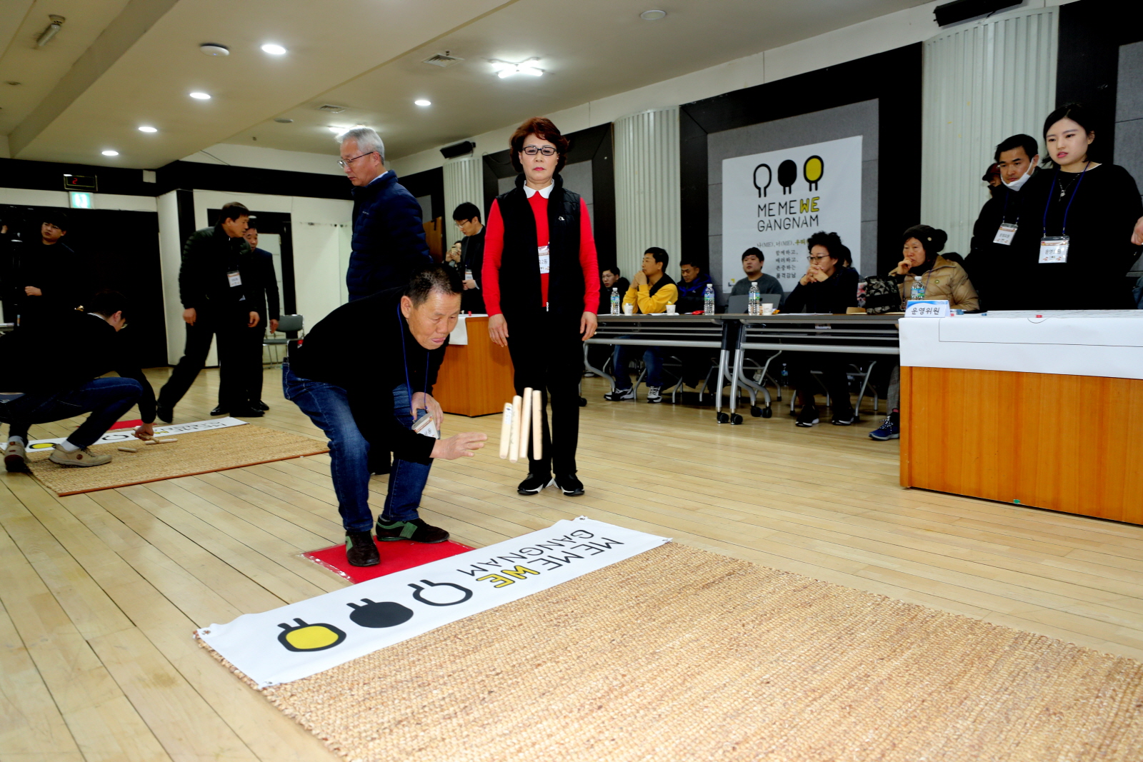 강남구가 ‘2020 서울 윷놀이 한마당’에 참가할 구 대표 선발전을 17일 개최했다.