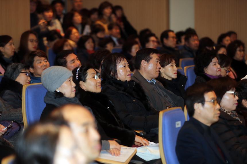 “올해 강남구는 4차산업혁명 시대에 발맞춰 스마크시티로 업그레이드할 것“