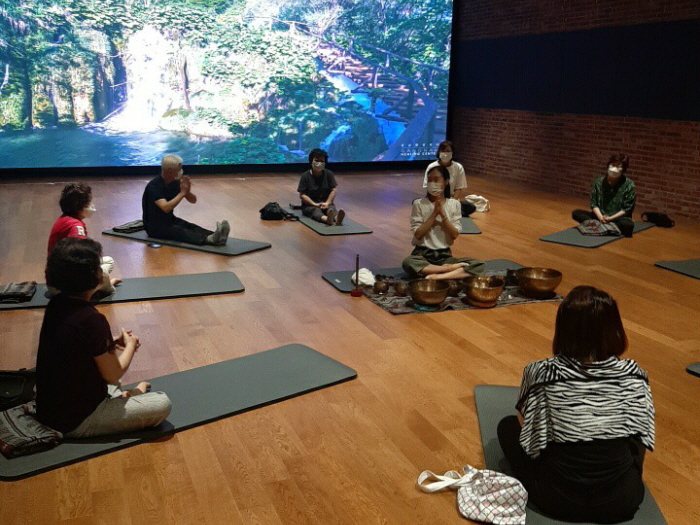삼성1동주민센터가 주민 10명과 함께 지난 3일 강남힐링센터 프로그램 체험 시간을 가졌다.