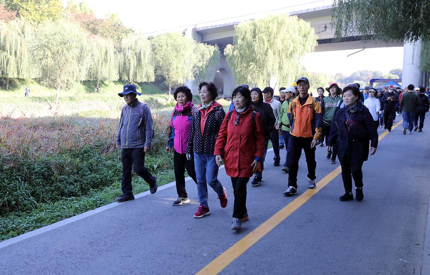 10.20. 강남구 걷기연합회장배 걷기대회  - 6