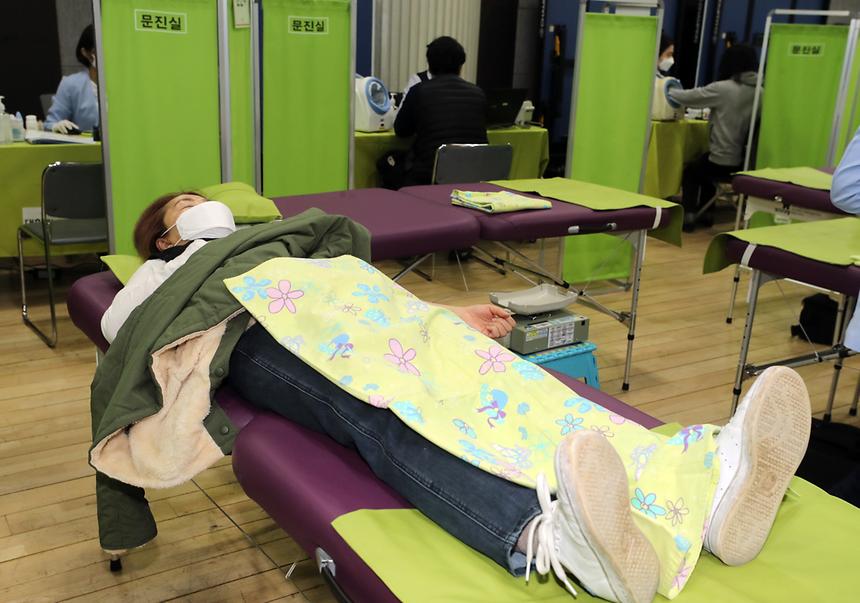 03.02 2020 사랑의 생명나눔 직원 헌혈 행사 - 7