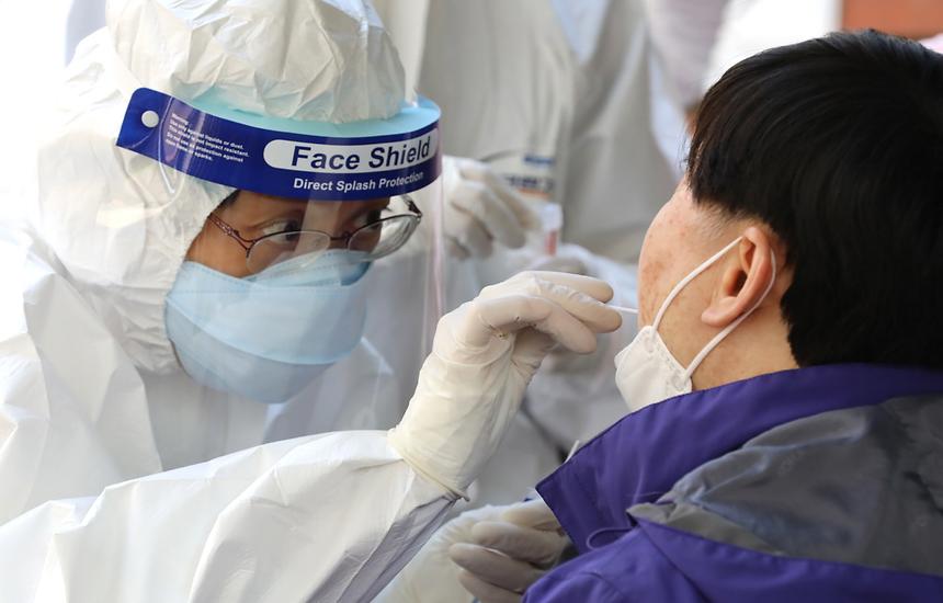 04.16 어르신들 코로나19 검체검사 - 5