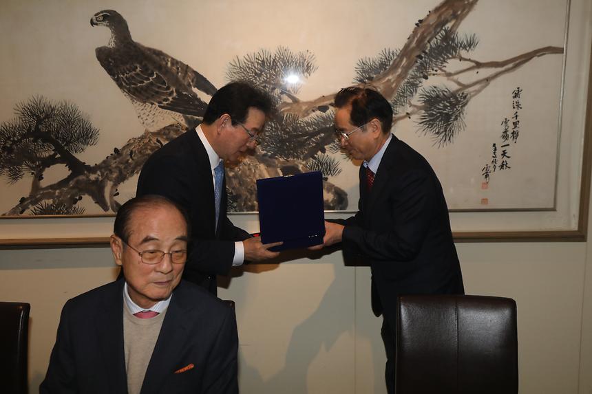 문화재단 감사패 전달실 - 4