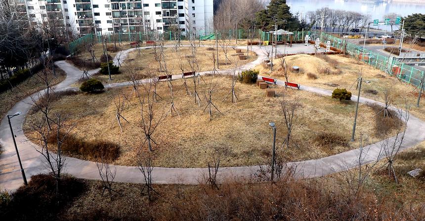 청담배수지공원  - 2