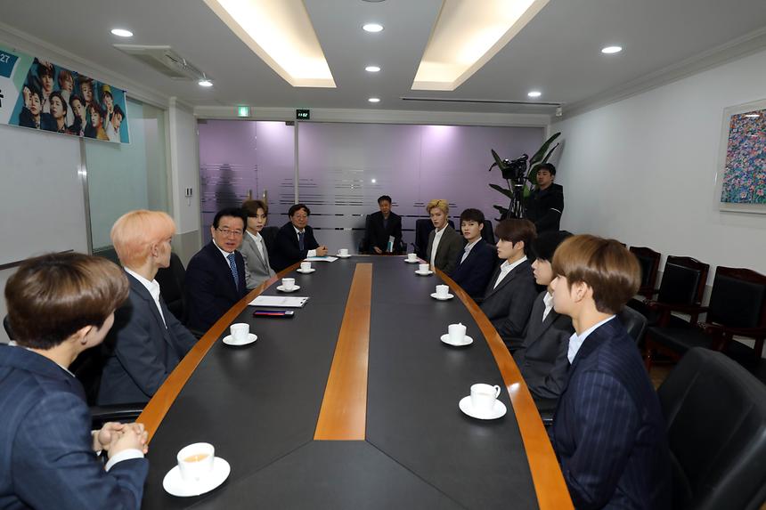 nct127 관광홍보대사 위촉식 - 11