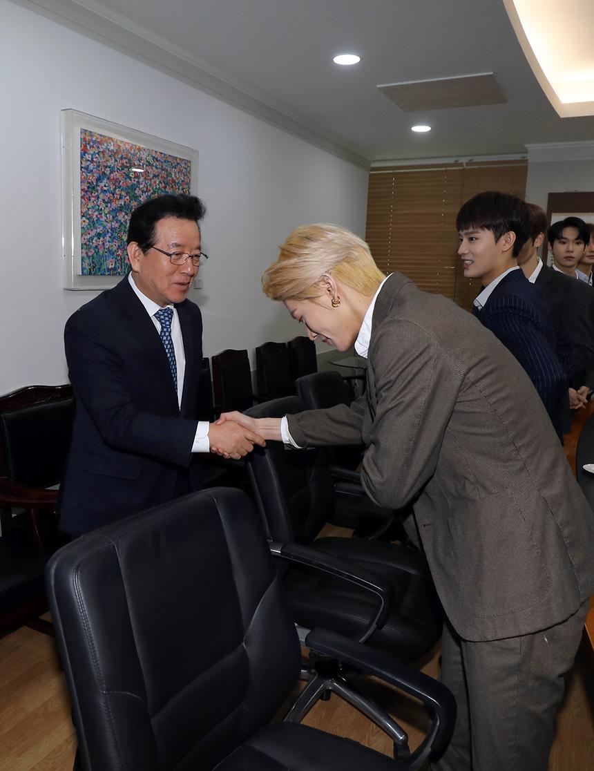 nct127 관광홍보대사 위촉식 - 7