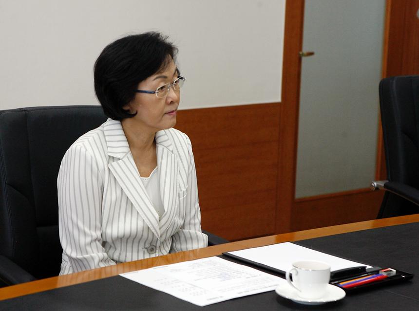 강남구 주민단체 태극기 기증식 - 2