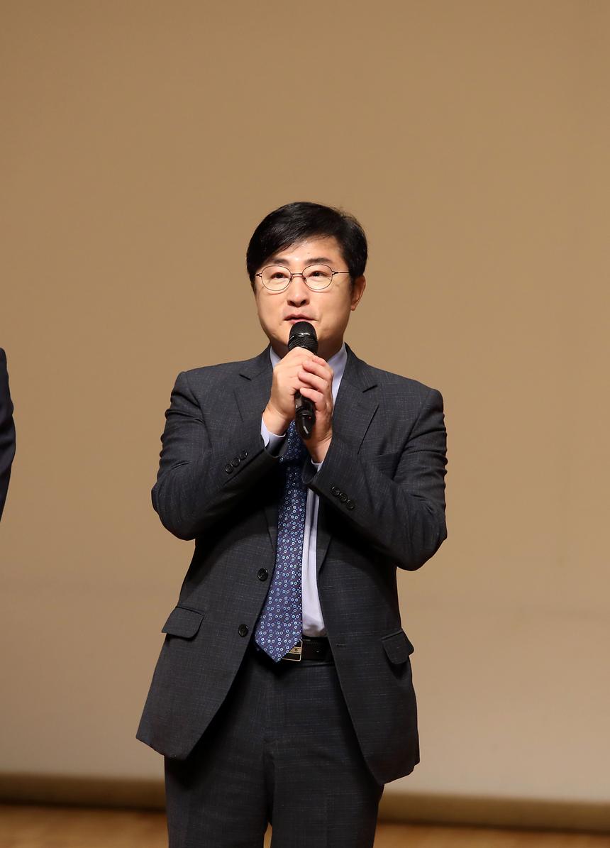 2분기 직원 정례조회 개최 - 11