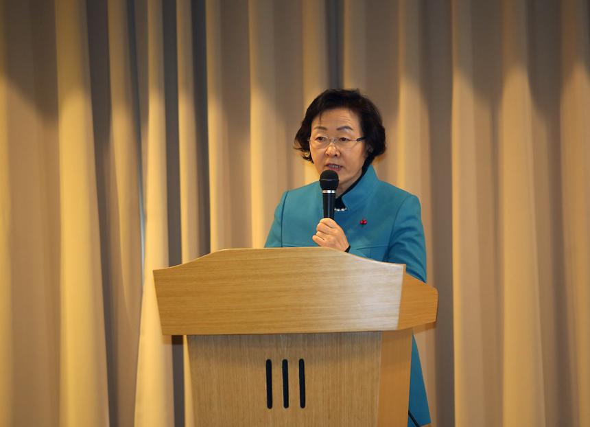 우수기업 사례발표 - 4