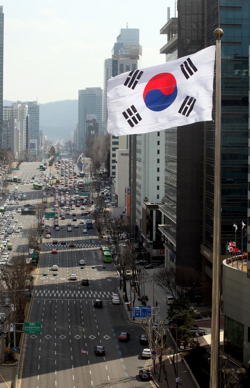 영동대로 대형 태극기 - 1