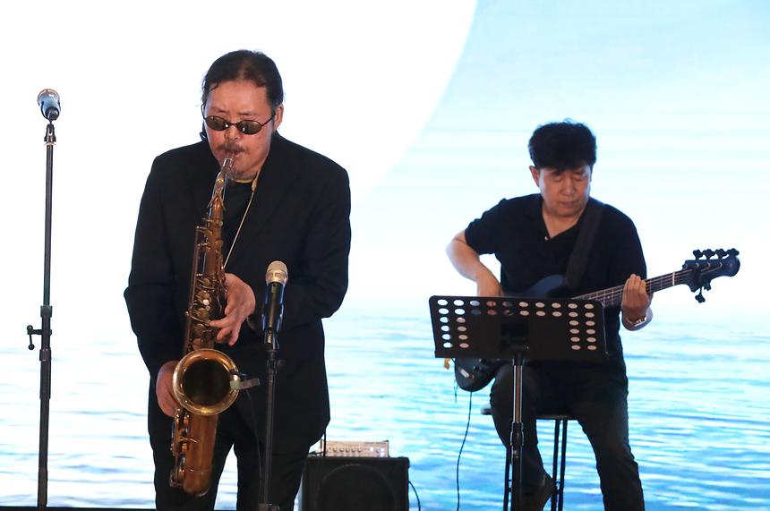 온택트 색소폰 힐링 공연 - 8