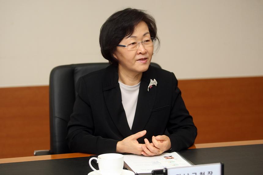 현대백화점 바자회 수익금 강남복지재단 후원금 전달식 - 3