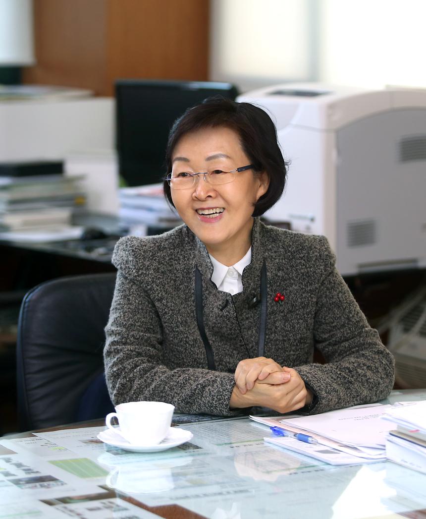 내일신문 인터뷰 - 3