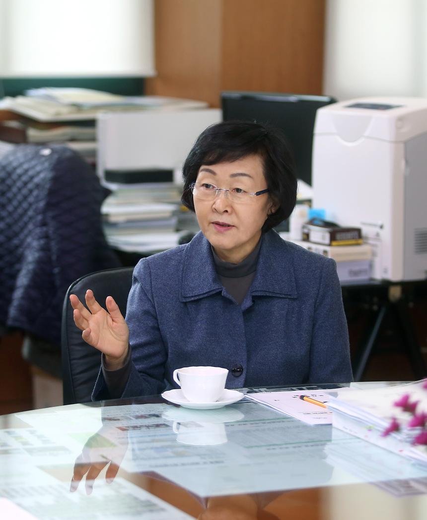 아시아경제 인터뷰 - 4