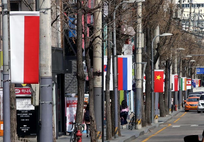 가로수길 만국기 - 4