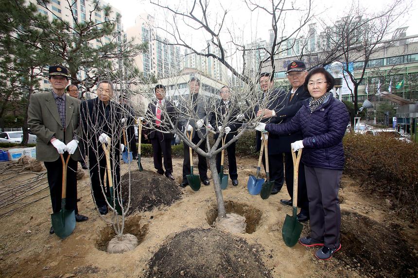 제71회 식목일 기념 나라꽃 무궁화심기 행사 - 3