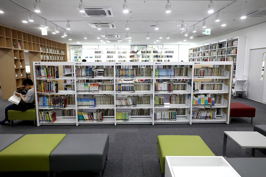 강남구립 열린도서관 - 7