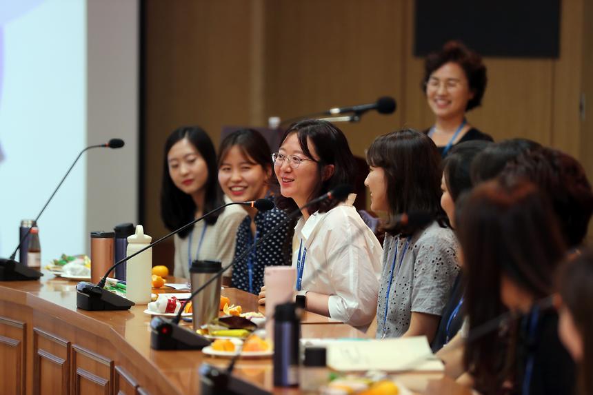 찾동 방문전담 공무원 간담회 - 6
