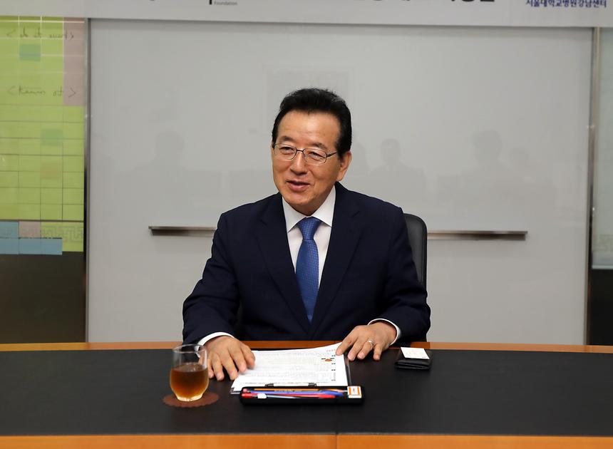 저소득 장애인 전동휠체어 기부 전달식 - 3