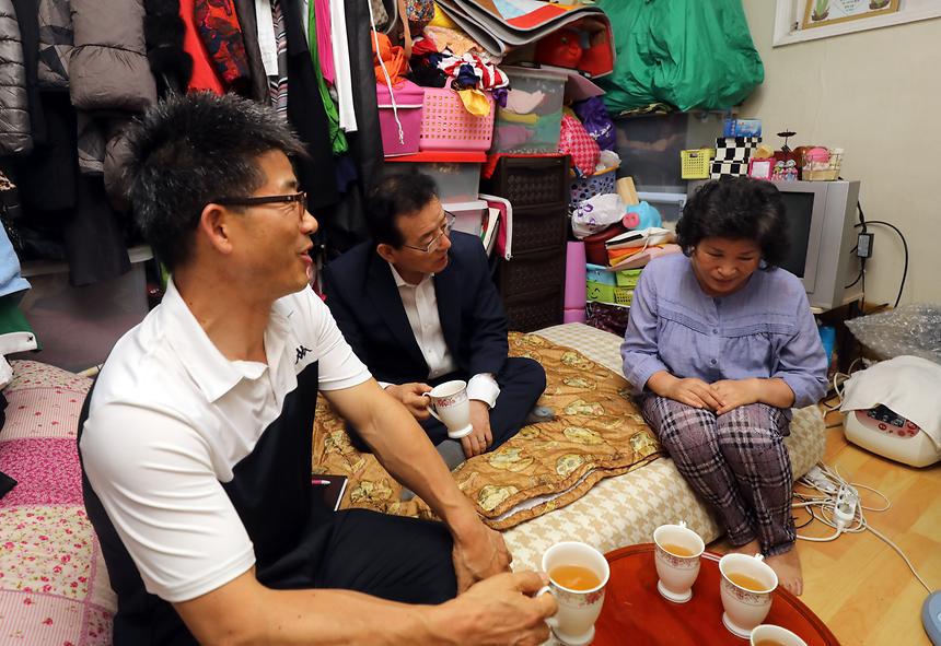 복지 사각지대 전수조사 및 가정방문 - 11