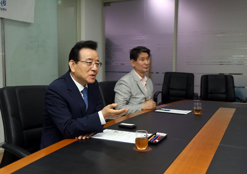 저소득 장애인 전동휠체어 기부 전달식 - 4