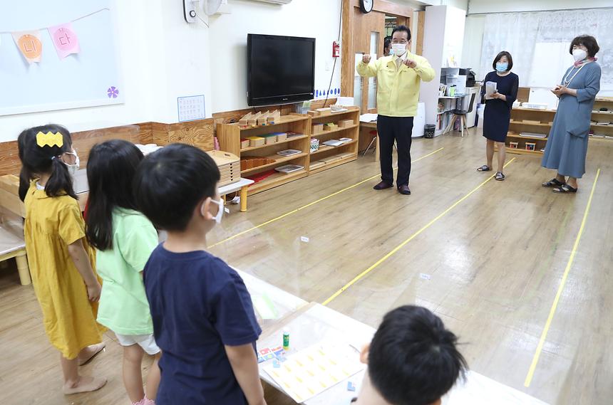 구청장 학교 방역점검 - 9