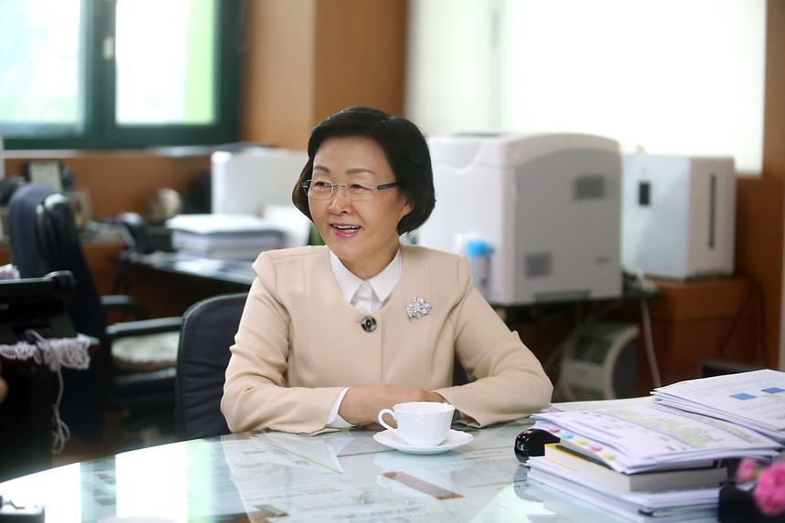 헤럴드경제신문 인터뷰 - 1