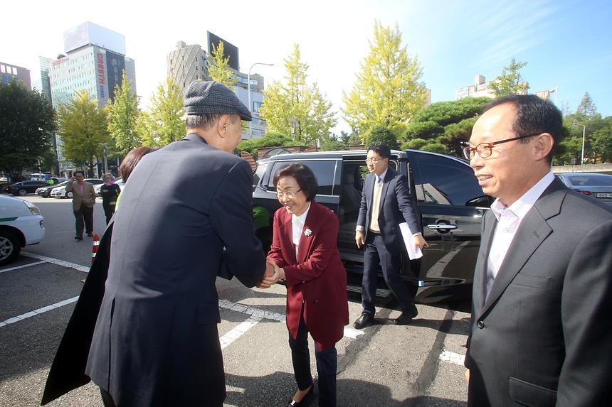 신사동 어르신 경로 잔치 한마당 - 1