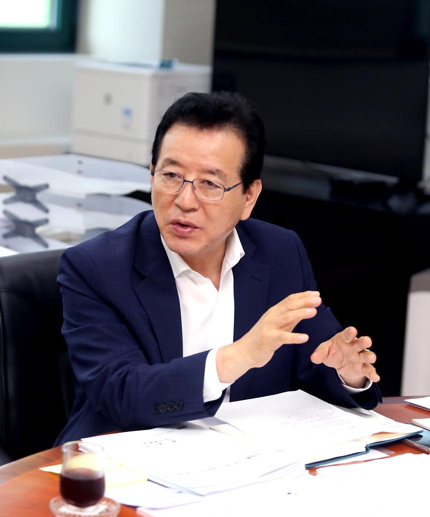 국민일보 인터뷰 - 1