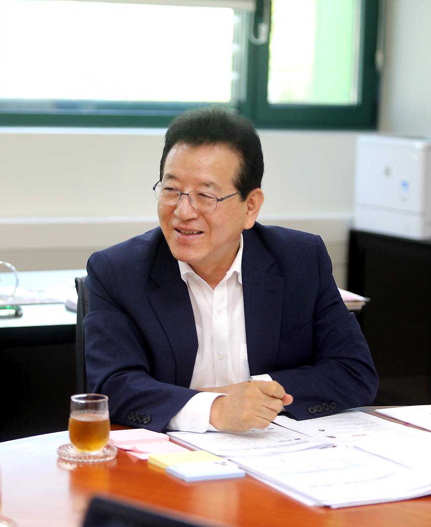 이데일리 인터뷰 - 2