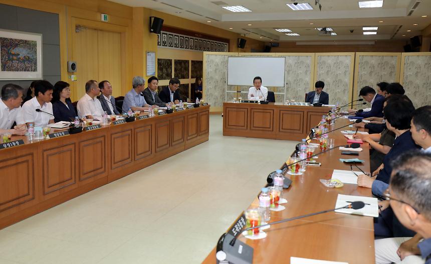 구청장과 전 동장 간담회 - 6