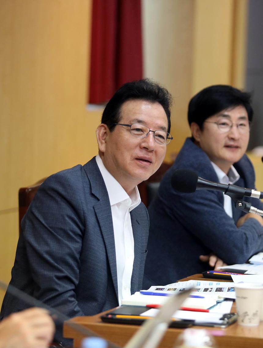 정례간부회의 - 9