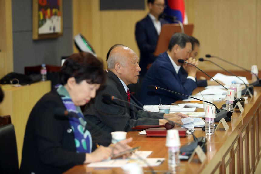 강남복지재단 임시 이사회 - 1