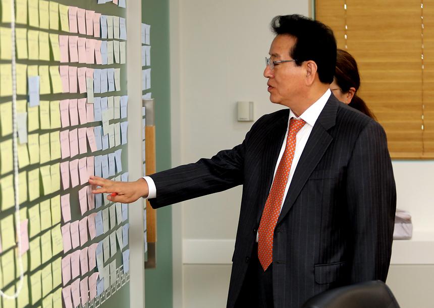 내일 신문 인터뷰 - 1