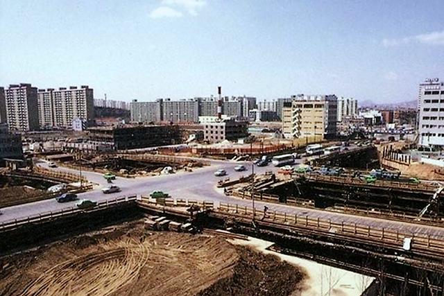 1980년대 초 강남역 사거리 - 1