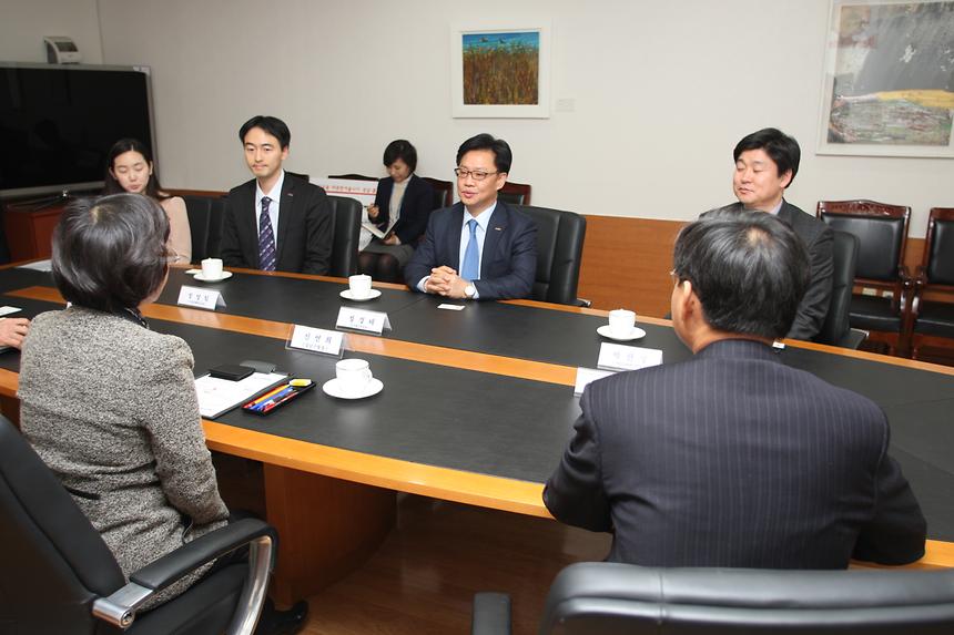 강남구와 메리츠화재의 설맞이 나눔 - 2