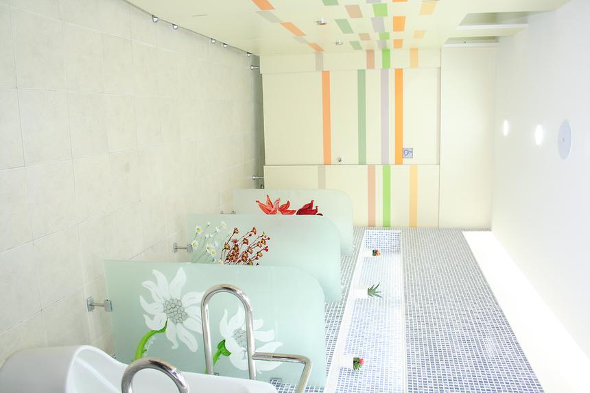 강남구청 4층 화장실 - 2