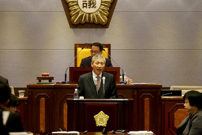 강남구의회 임시회 - 1