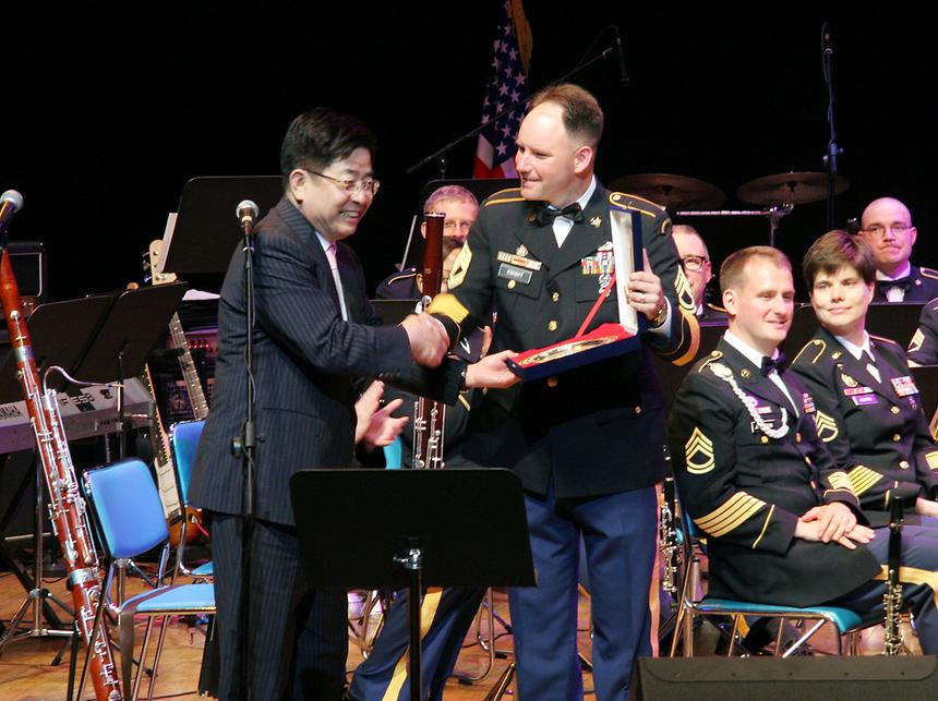 미8군 구민회관 초청공연 - 6