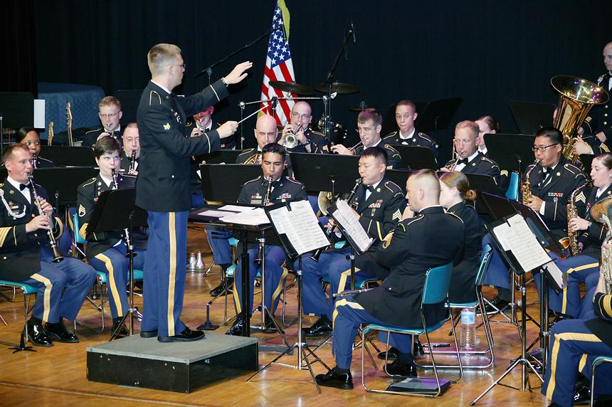 미8군 구민회관 초청공연 - 4