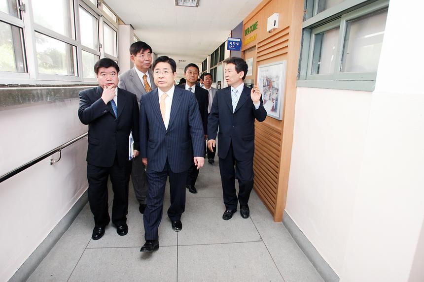 대왕초, 개포고 영어마을 순찰 - 1