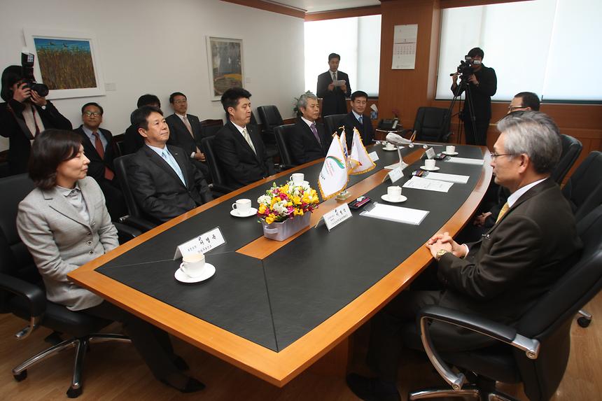 강남구 아시아나항공 강남구의료관광협회 간 업무협약식 - 1