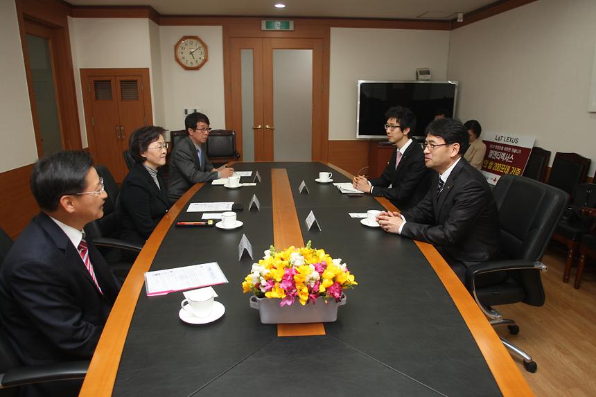 엘앤티렉서스 사랑의 후원금전달 - 1