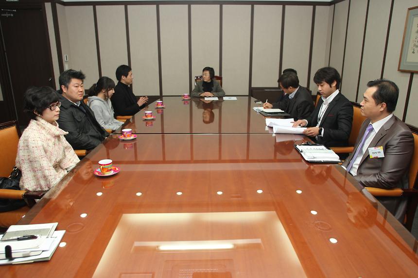 강남구 청년창업지원센터 제2기 졸업기업 제품전시회 - 3