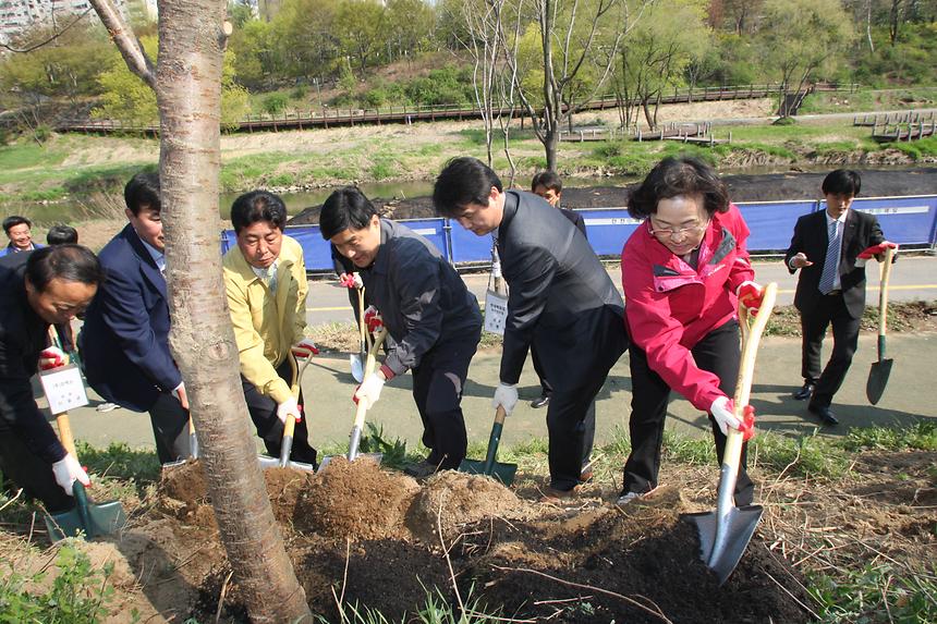 양재천 주민참여 기념식수 행사 - 3